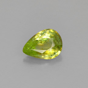 Esfena verde natural 0,67ct, formato de pêra, VVS-VS