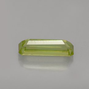 Esfena verde natural 1,19ct, corte esmeralda, VS