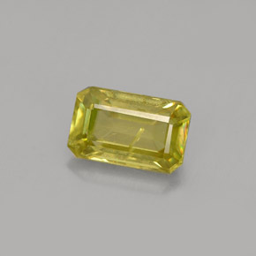 Esfena amarelo natural 1,25ct, corte esmeralda, VS