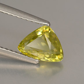 Esfena amarelo natural 0,93ct, trillion, VVS-VS