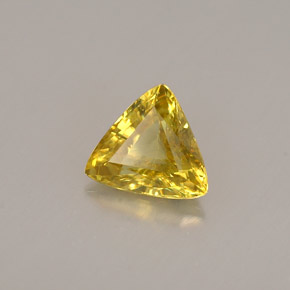 Esfena amarelo natural 0,63ct, trillion, VVS-VS