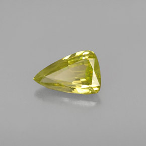 Esfena Verde Dourado Natural 0.63ct, Trilhão, VVS-VS