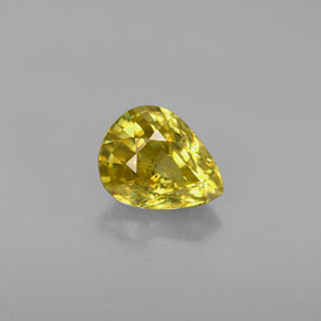 Esfena amarelo natural 0,92ct, formato de pêra, VS