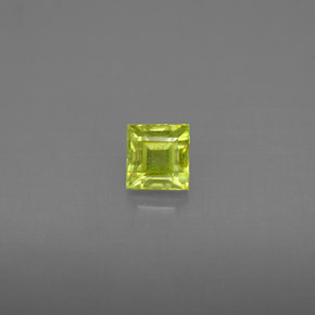 Esfena verde natural 0,45ct, quadrado, VS
