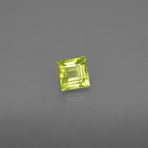 Esfena verde natural 0,45ct, quadrado, VS