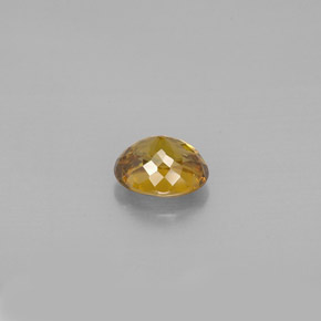 Esfena amarelo natural 1,50ct, corte oval, VS