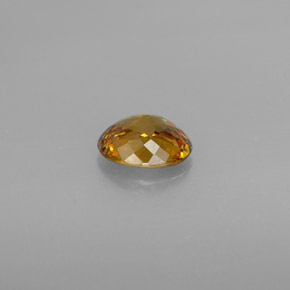 Esfena multicolorido natural 1,80ct, corte oval, VVS