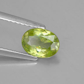 Esfena verde natural 0,84ct, corte oval, VVS-VS
