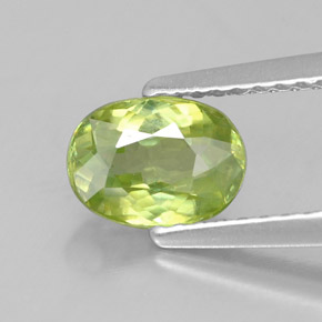 Esfena verde natural 1,07ct, corte oval, VVS-VS