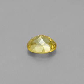 Esfena Amarelo esverdeado Natural 0.61ct, Corte Oval, VS