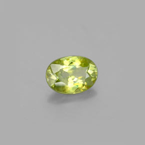 Esfena verde natural 0,85ct, corte oval, VS-SI