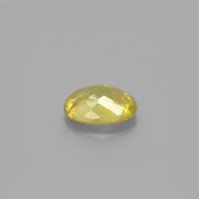 Esfena ouro natural 0,92ct, corte oval, VS-SI