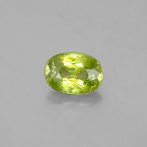 Esfena verde natural 1,10ct, corte oval, VS-SI