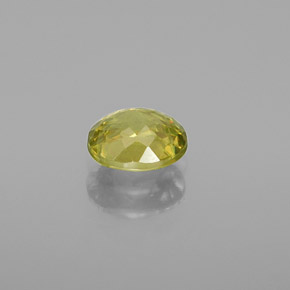 Esfena Verde Dourado Natural 0.83ct, Corte Oval, VS