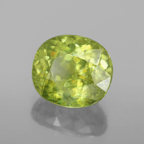 Esfena verde natural 3,40ct, corte oval, SI