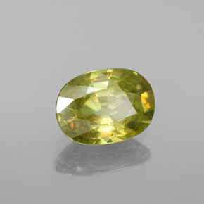 Esfena verde natural 1,60ct, corte oval, VVS-VS