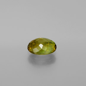 Esfena Verde Dourado Natural 1.39ct, Corte Oval, VS