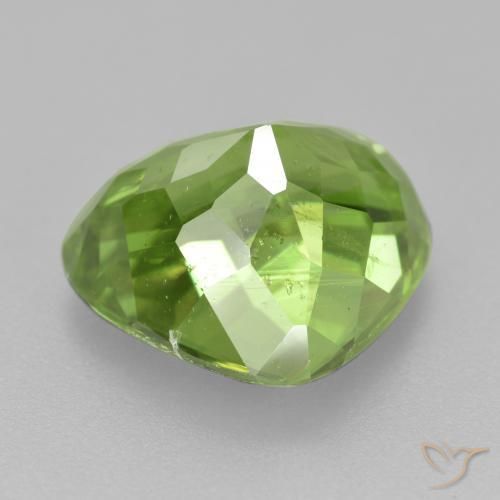 Esfena verde quente Natural 4.97ct, Formato de pêra, VS-SI
