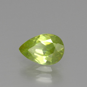 Esfena verde natural 1,33ct, formato de pêra, VS