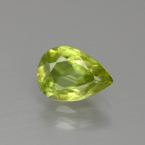 Esfena Verde claro Natural 1.73ct, Formato de pêra, VS