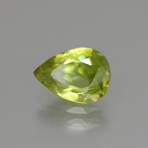 Esfena Verde claro Natural 1.73ct, Formato de pêra, VS