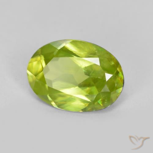 Esfena Verde claro Natural 1.41ct, oval, VS-SI