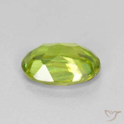 Esfena Verde claro Natural 1.41ct, oval, VS-SI