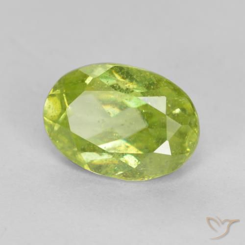 Esfena Verde claro Natural 1.12ct, oval, SI