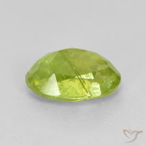 Esfena Verde claro Natural 1.15ct, oval, SI