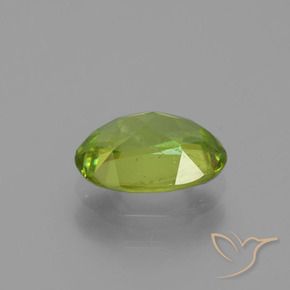 Esfena Verde claro Natural 1.30ct, Corte Oval, SI