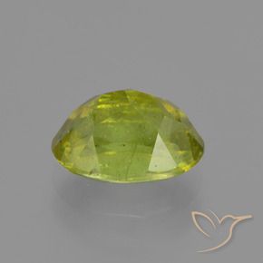 Esfena Verde claro Natural 2.31ct, oval, SI