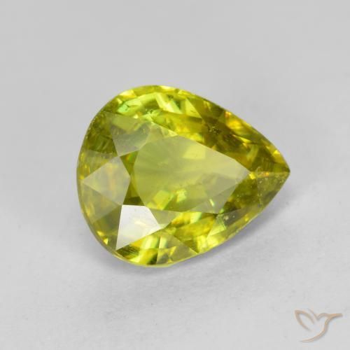 Esfena Verde Floresta Quente Natural 1.56ct, Formato de pêra, VS-SI