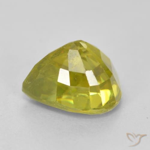 Esfena amarelo natural 2,52ct, formato de pêra, VS