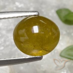 Esfena amarelo médio Natural 3.20ct, oval, Translúcido