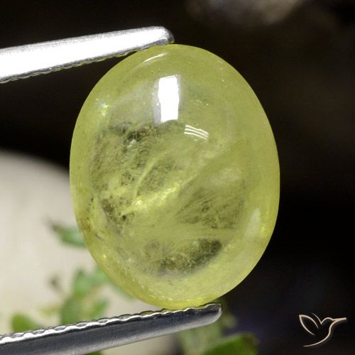3.41ct Natural amarelo médio Esfena, oval, Translúcido