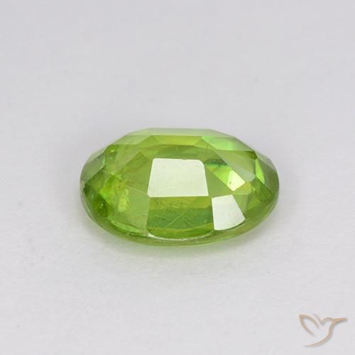 Esfena Verde médio Natural 1.14ct, oval, VS