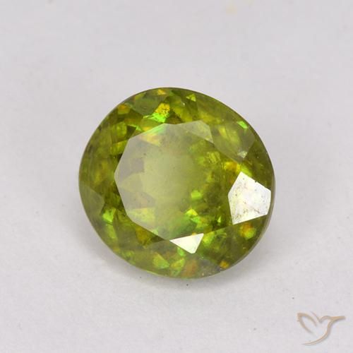 Esfena Verde Floresta Quente Natural 0.95ct, oval, VS-SI