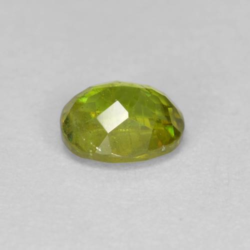 Esfena Verde médio Natural 0.54ct, Corte Oval, VS