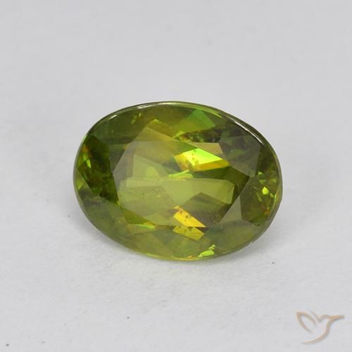 Esfena Verde floresta Natural 1.03ct, oval, VVS-VS