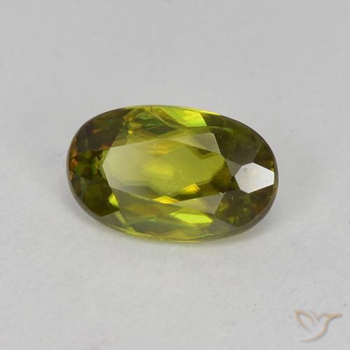 Esfena Verde médio-escuro Natural 0.74ct, oval, VVS-VS