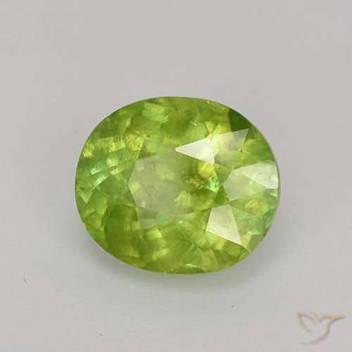 Esfena Verde médio Natural 2.47ct, oval, VS-SI