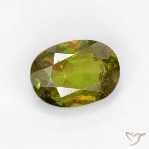 Esfena Verde Terroso Quente Natural 0.70ct, oval, VS-SI