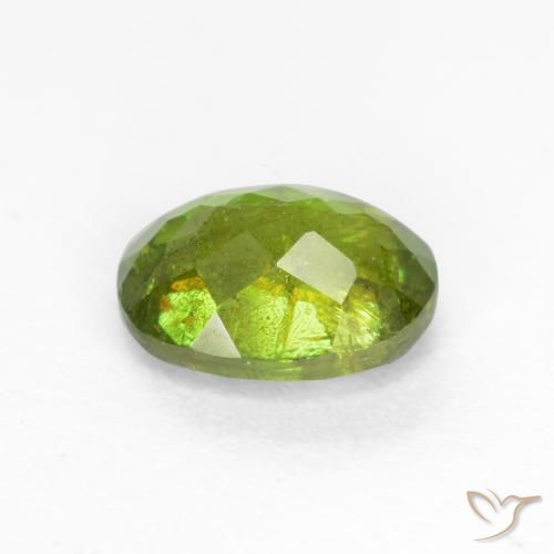 Esfena Verde floresta Natural 0.66ct, oval, SI