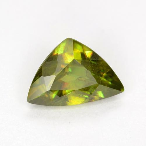 Esfena Verde Terroso Quente Natural 0.50ct, Trilhão, VS-SI