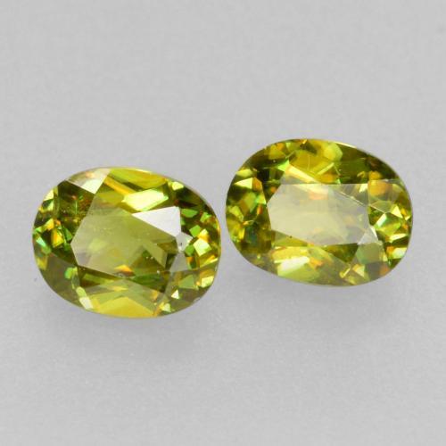 Pedras preciosas de Esfena Verde médio natural de 0.40 ct, Corte Oval, VS-SI
