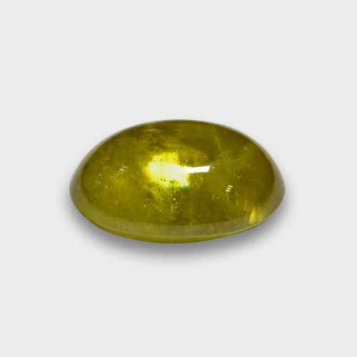 Esfena amarelo natural 3,88ct, corte oval, translúcido