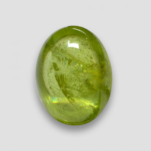 Esfena verde natural 2,64ct, corte oval, transparente