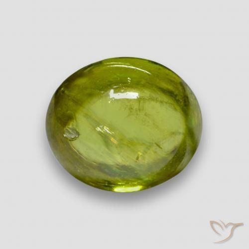 Esfena Verde oliva Natural 2.23ct, oval, Transparente