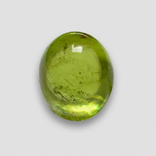 Esfena verde natural 2,12ct, corte oval, transparente