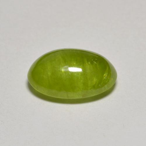Esfena Verde oliva Natural 3.00ct, Corte Oval, Translúcido